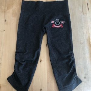 Capri Leggings 🩷all $3/$4 items are BOGO free🩷